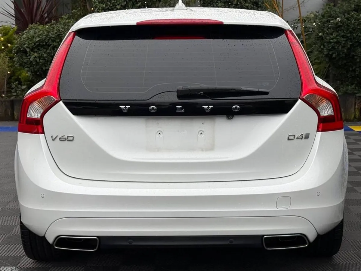Volvo V60 Estate, Diesel, 2017, White