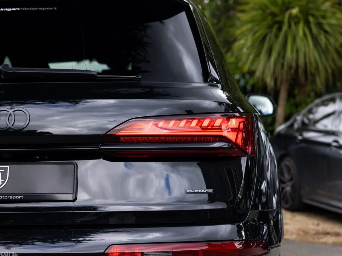 Audi Q7 SUV, Petrol Plug-in Hybrid, 2026, Black