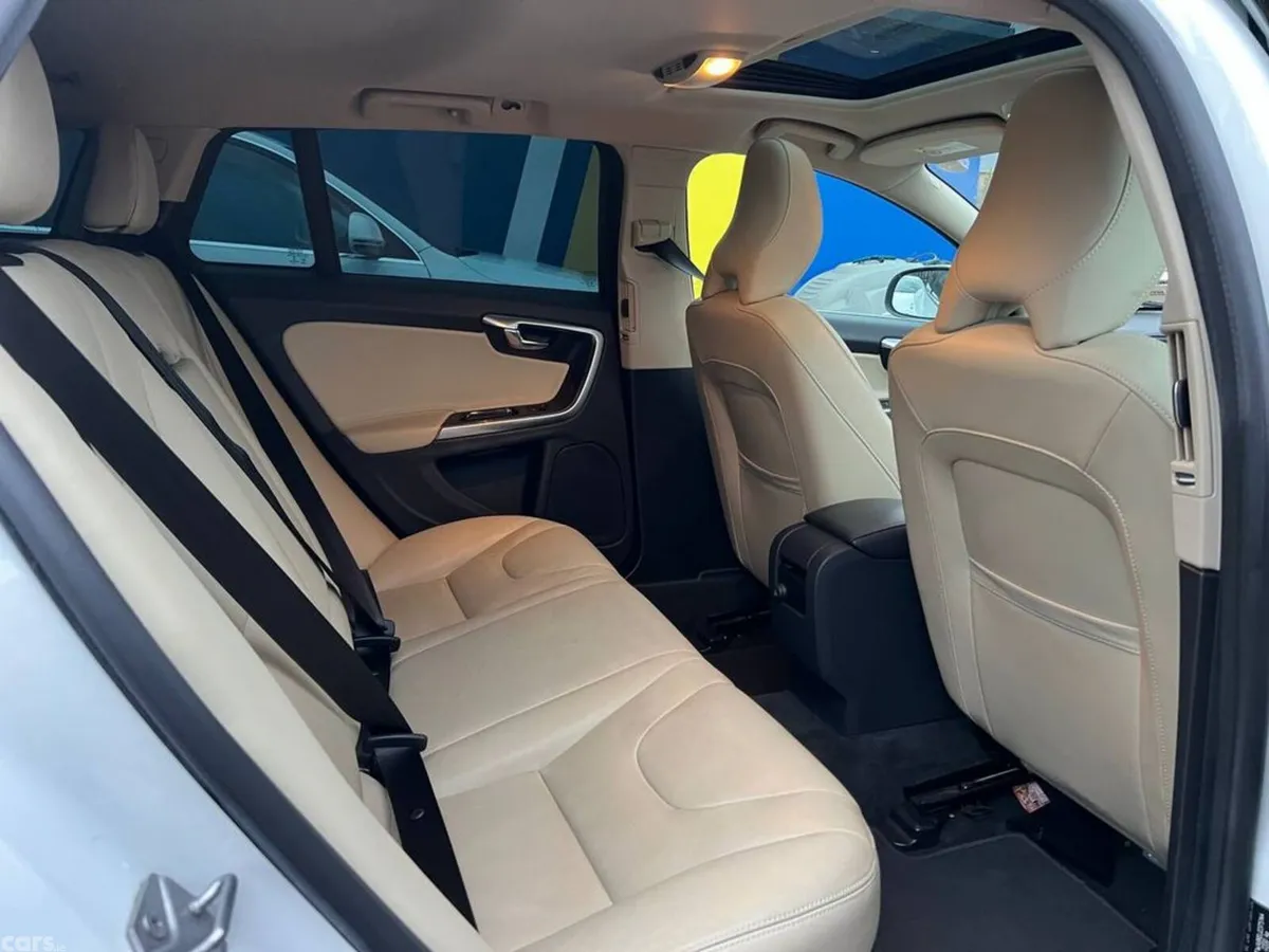 Volvo V60 Estate, Diesel, 2017, White