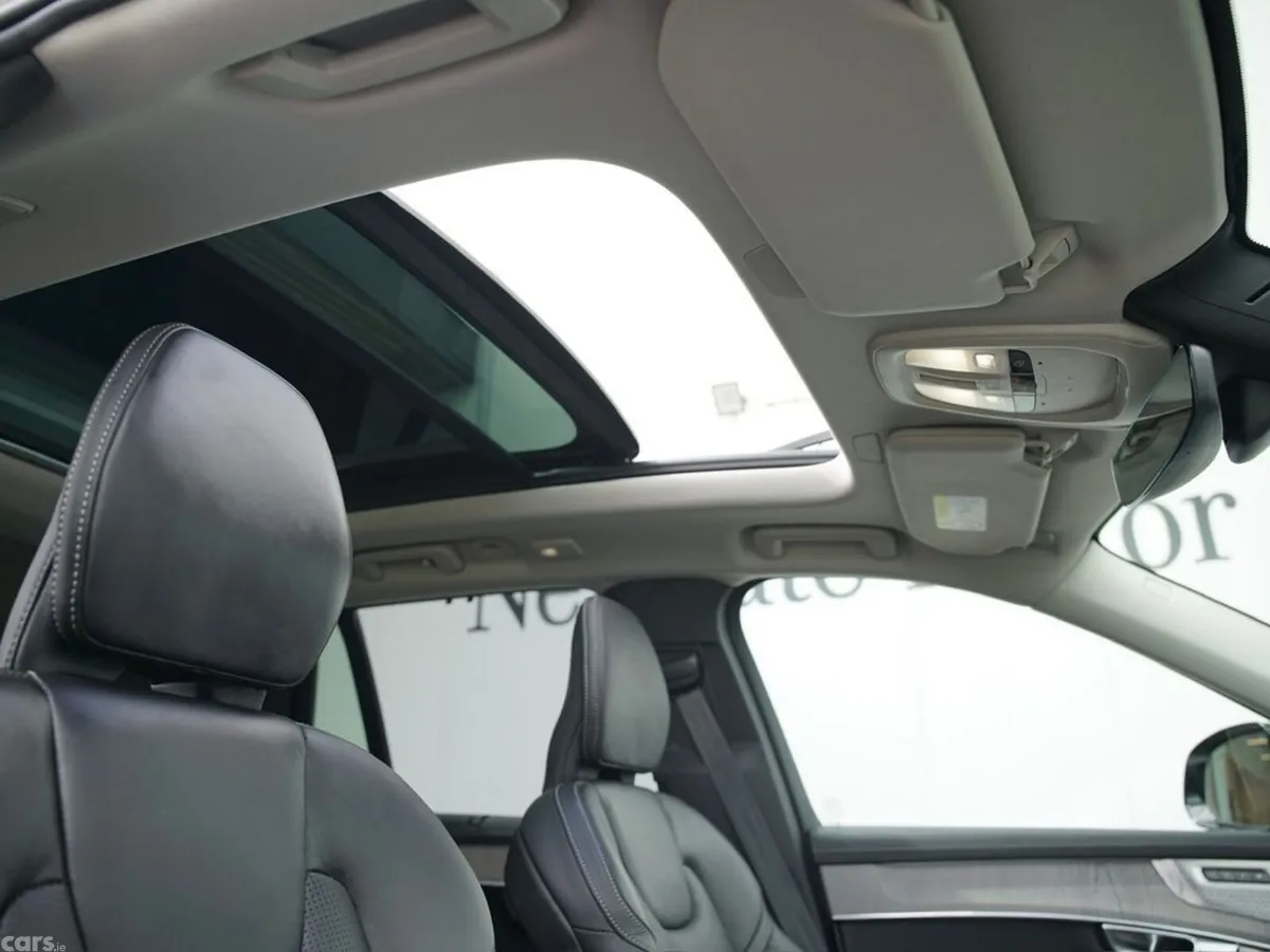 Volvo XC90 SUV, Petrol Plug-in Hybrid, 2025, Silver