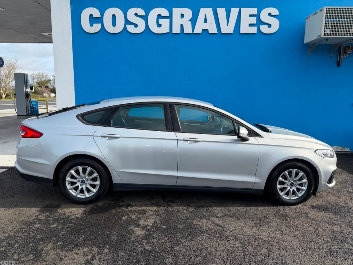 Ford Mondeo Hatchback, Diesel, 2020, Silver