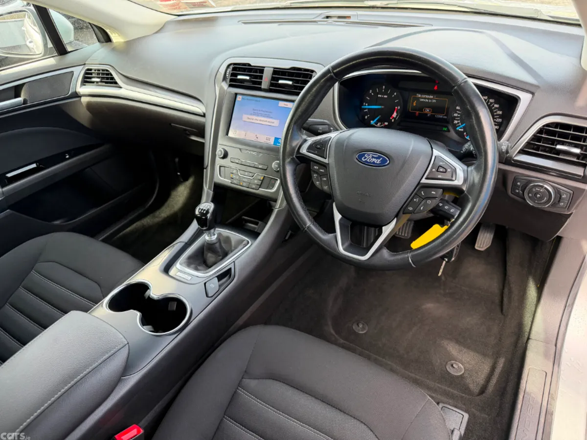 Ford Mondeo Hatchback, Diesel, 2020, Silver
