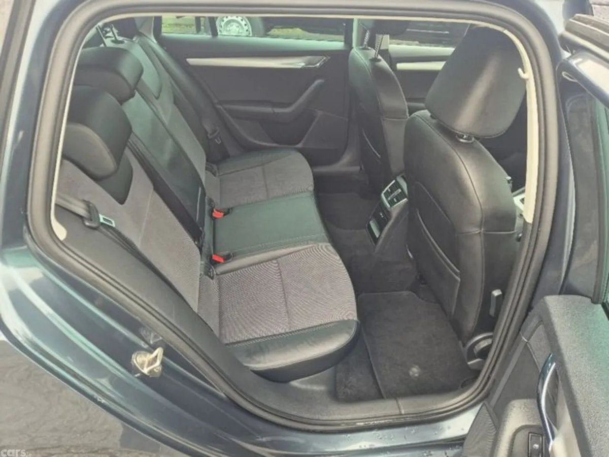 Skoda Octavia Estate, Diesel, 2020, Grey