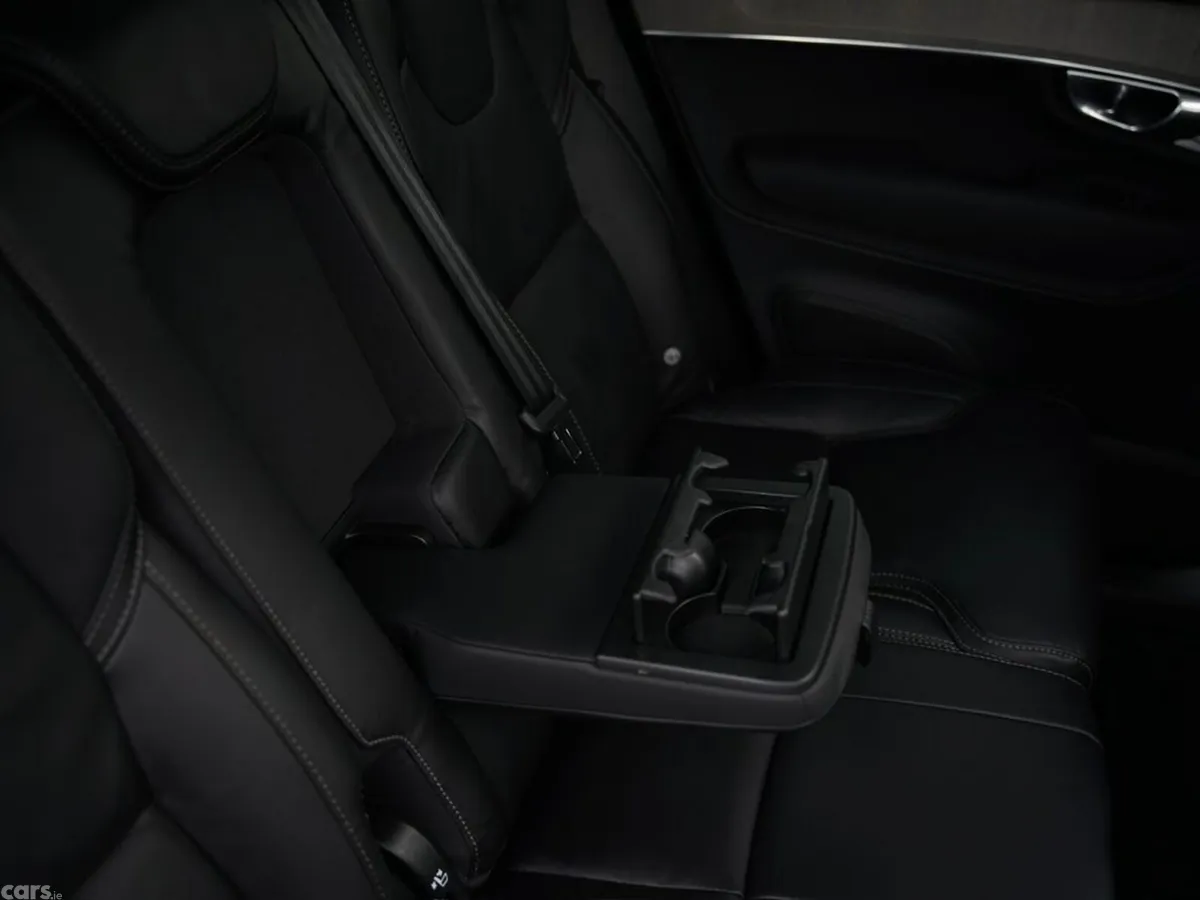 Volvo XC90 SUV, Petrol Plug-in Hybrid, 2025, Silver