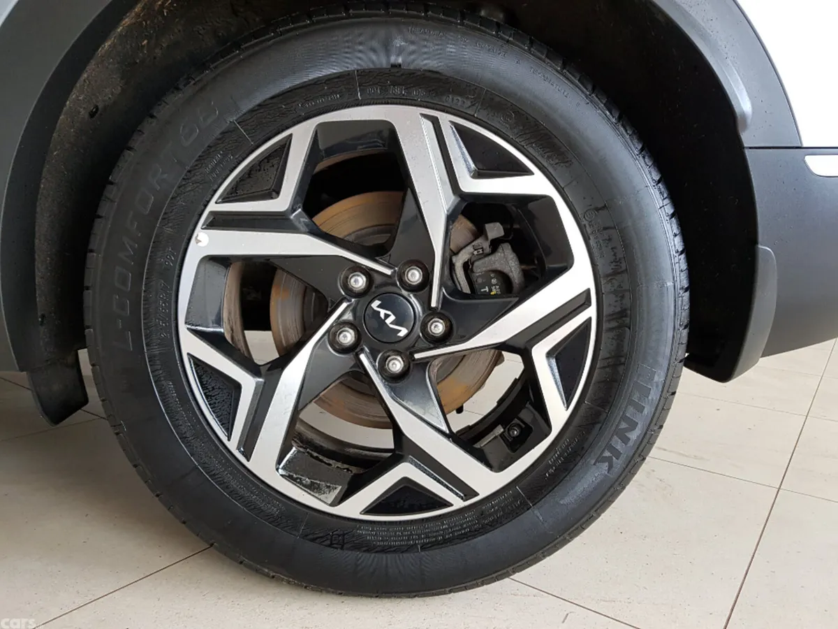 Kia Sportage MPV, Diesel, 2023, Grey