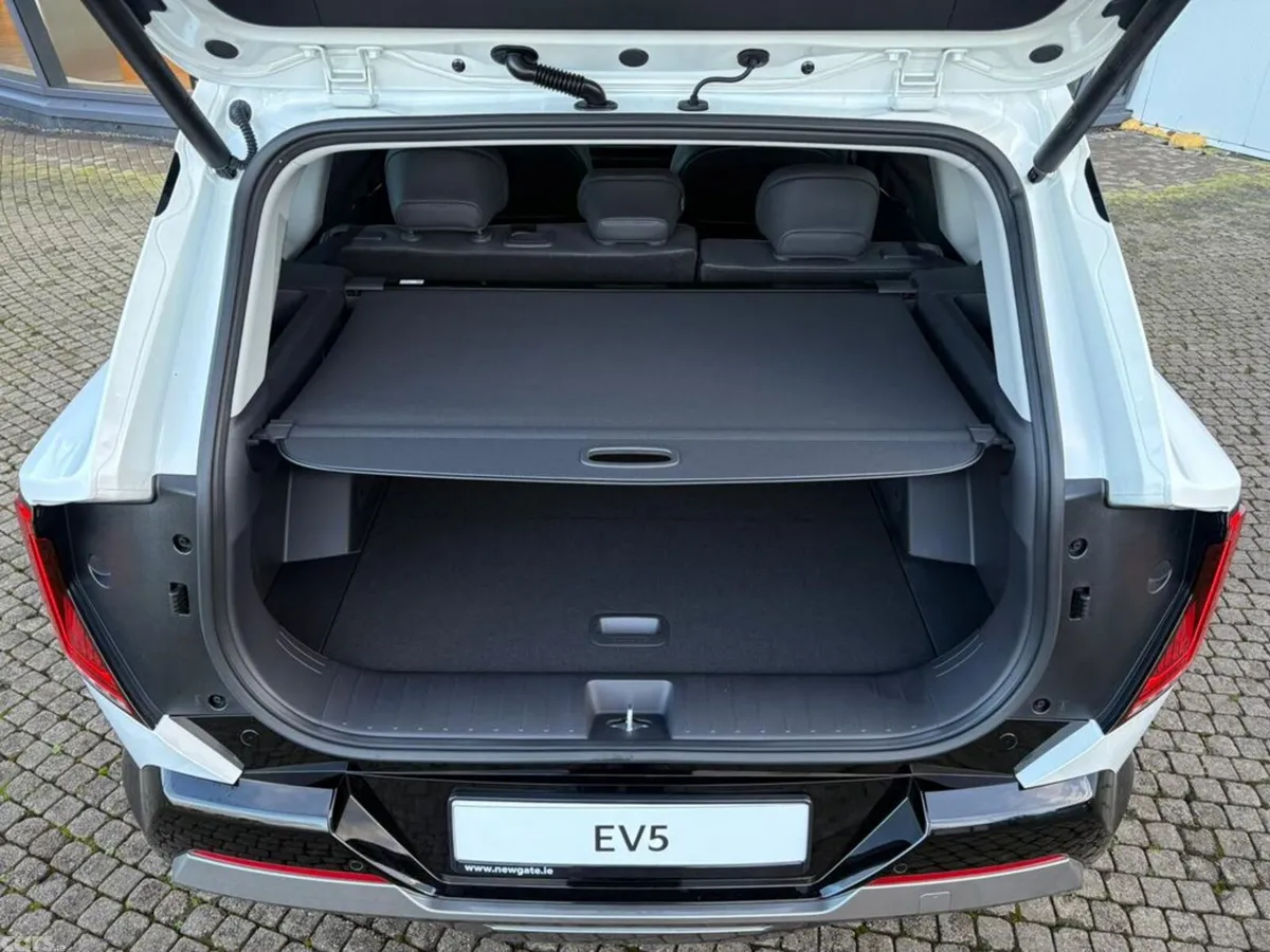 Kia EV5 SUV, Electric, 2027, White