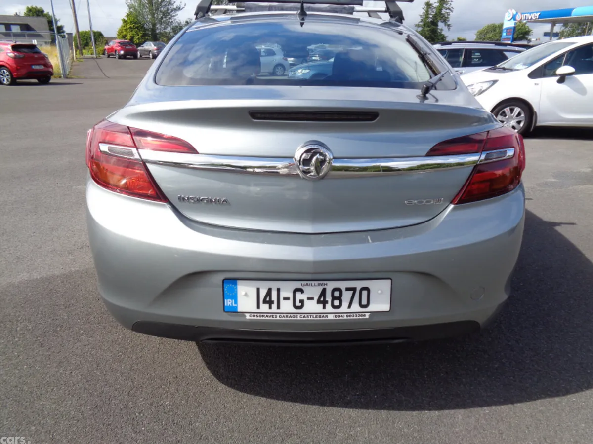 Vauxhall Insignia Hatchback, Diesel, 2014, Silver