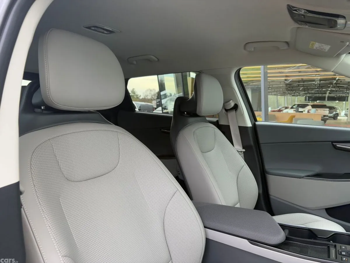 Kia EV6 Hatchback, Electric, 2027, Grey