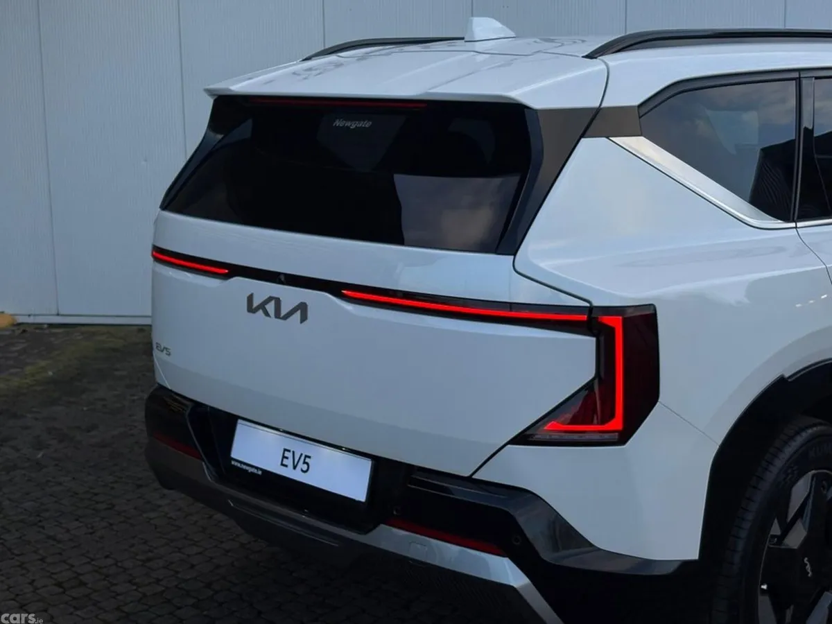 Kia EV5 SUV, Electric, 2027, White