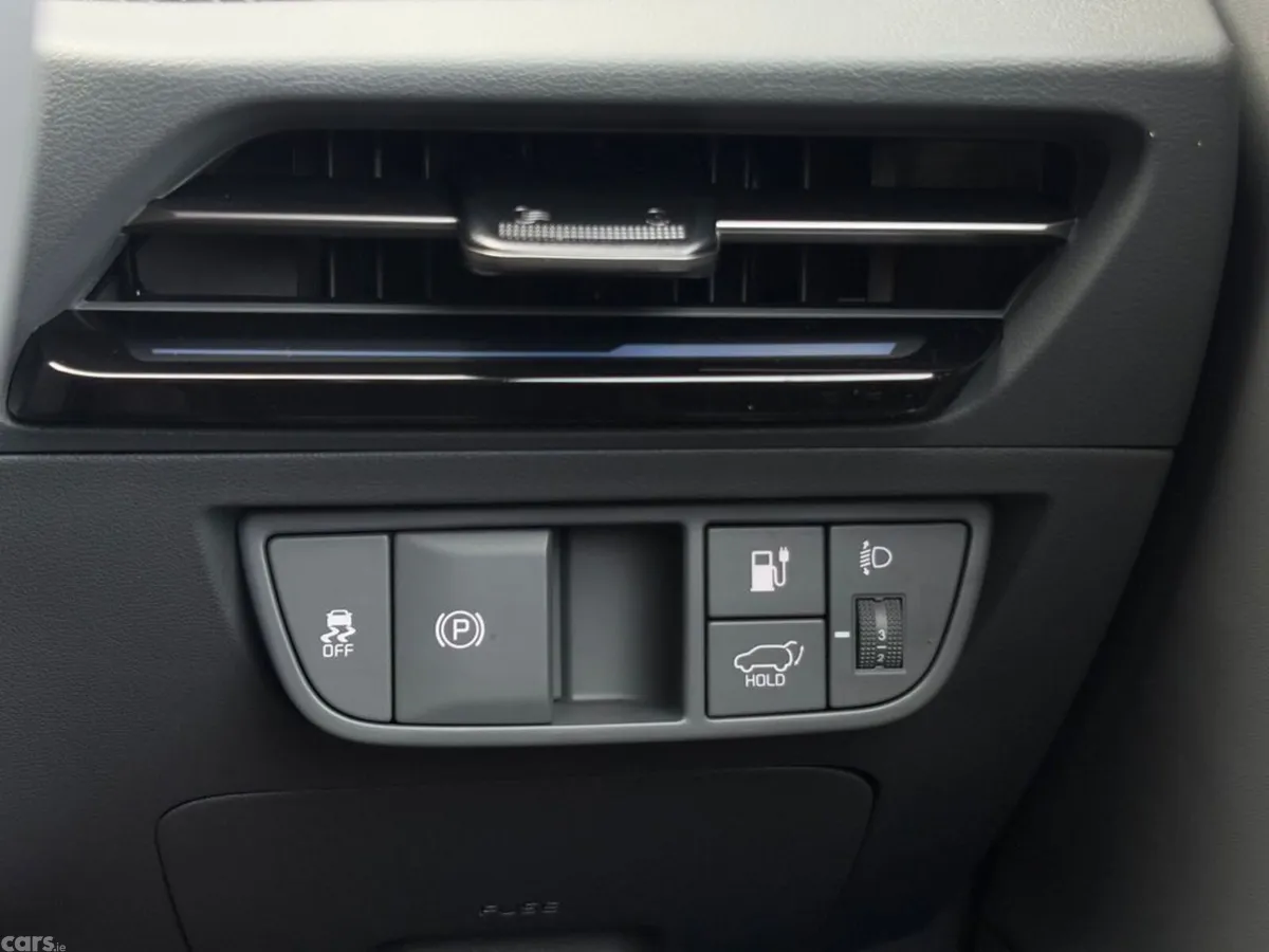 Kia EV6 Hatchback, Electric, 2027, Grey