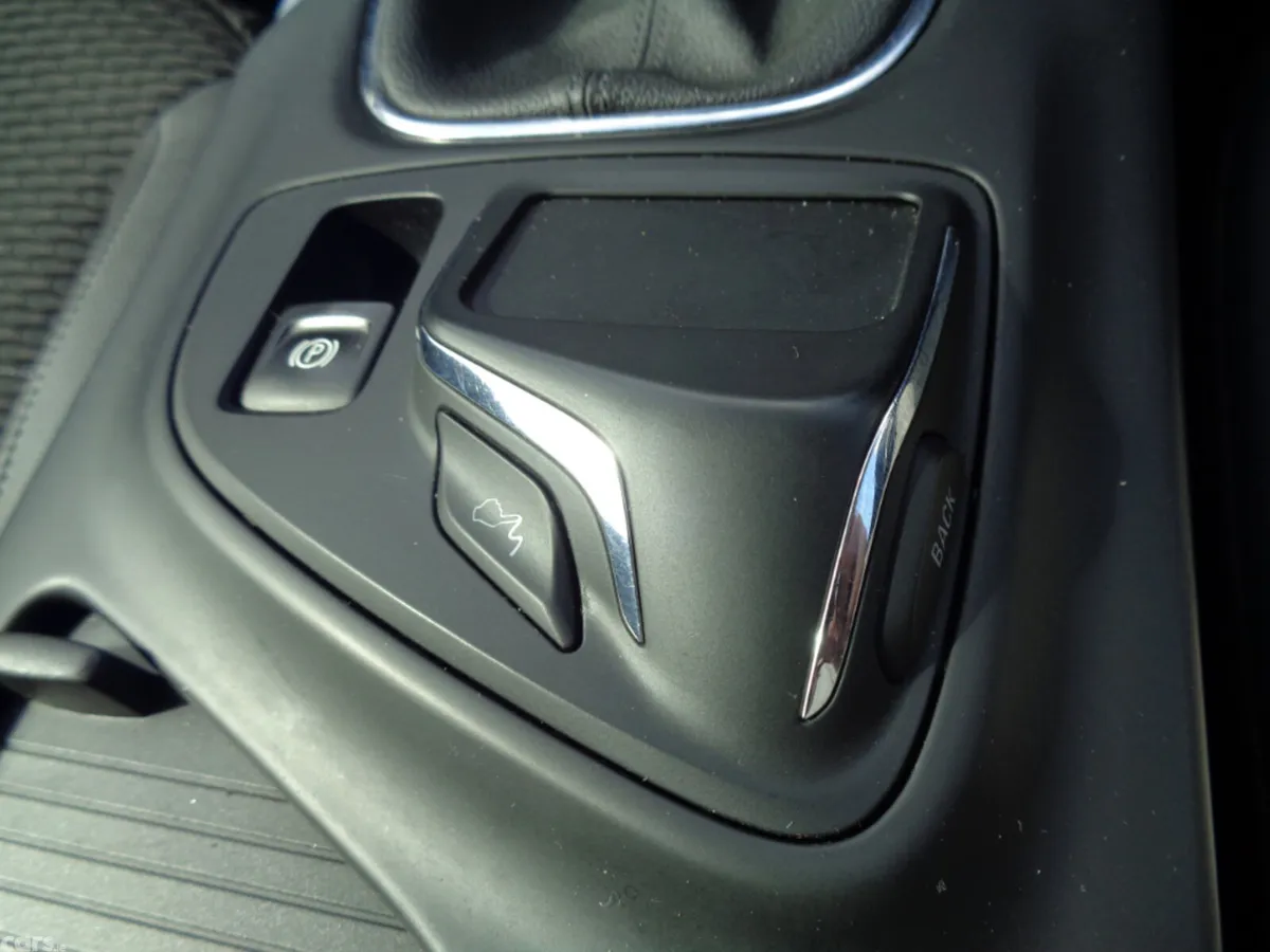 Vauxhall Insignia Hatchback, Diesel, 2014, Silver
