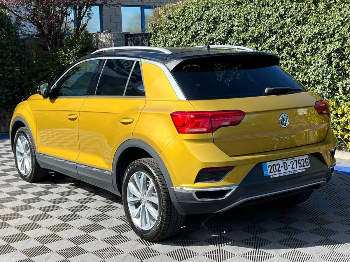 Volkswagen T-Roc SUV, Diesel, 2020, Gold