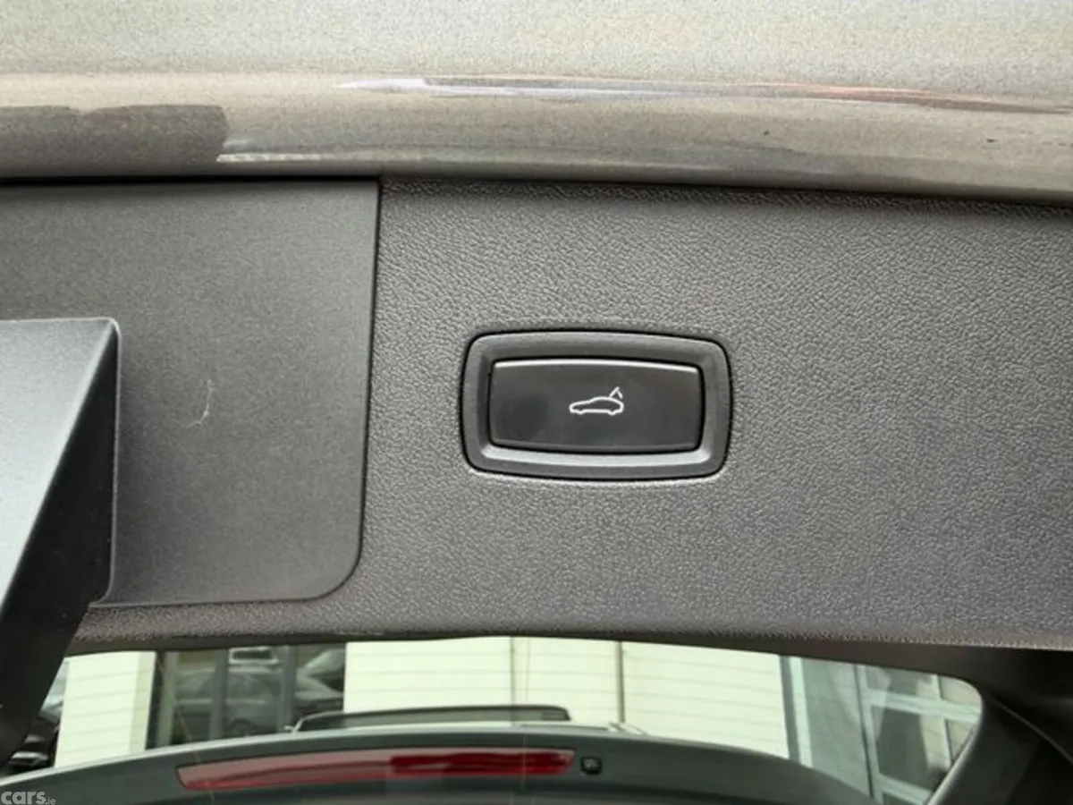 Porsche Cayenne SUV, Petrol Plug-in Hybrid, 2023, Grey