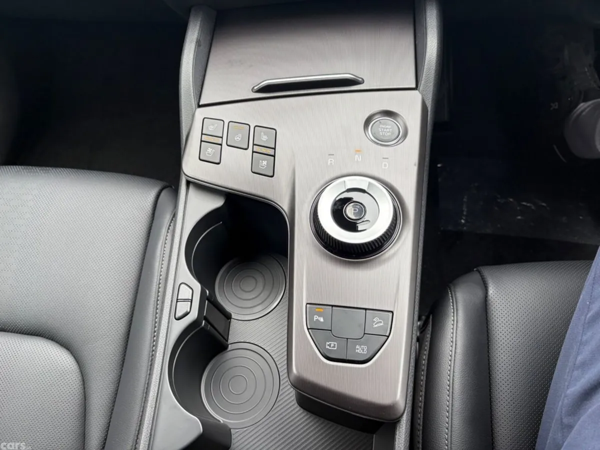 Kia Sportage SUV, Petrol Hybrid, 2027, White