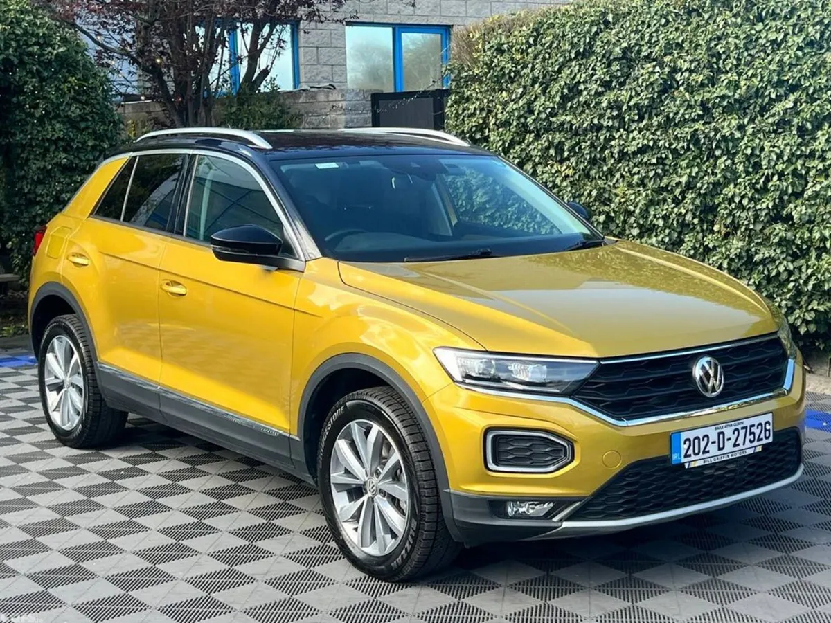 Volkswagen T-Roc SUV, Diesel, 2020, Gold