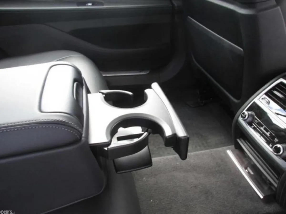 BMW 7-Series Saloon, Diesel, 2018, Silver