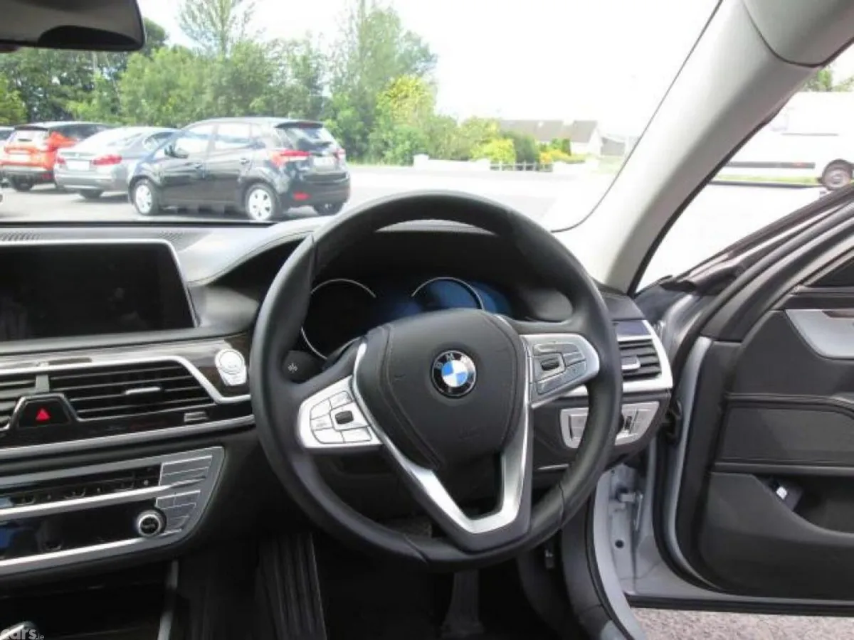 BMW 7-Series Saloon, Diesel, 2018, Silver
