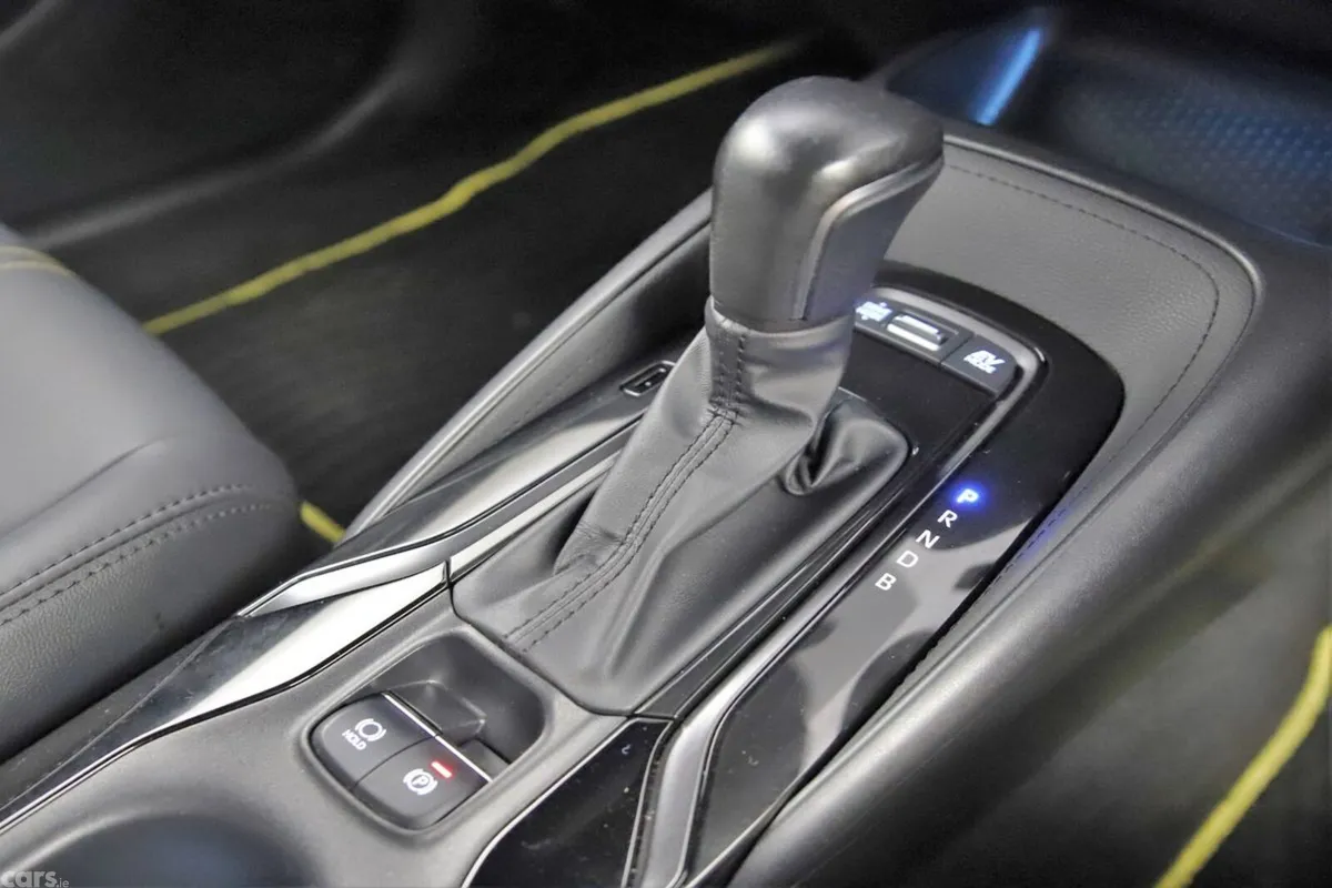 Toyota Corolla Hatchback, Petrol Hybrid, 2022, White