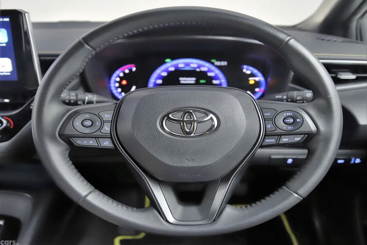 Toyota Corolla Hatchback, Petrol Hybrid, 2022, White
