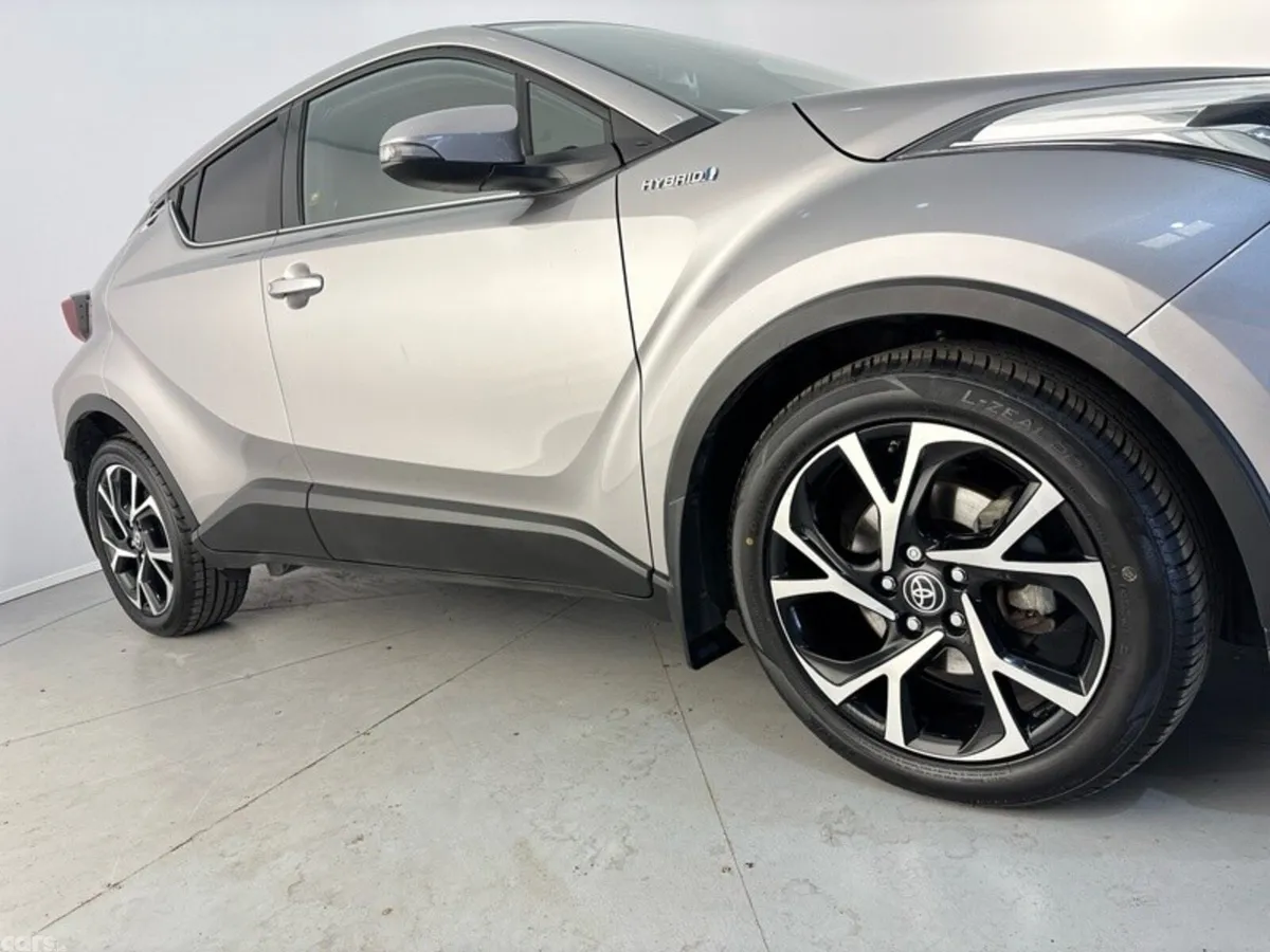 Toyota C-HR SUV, Petrol Hybrid, 2022, Grey