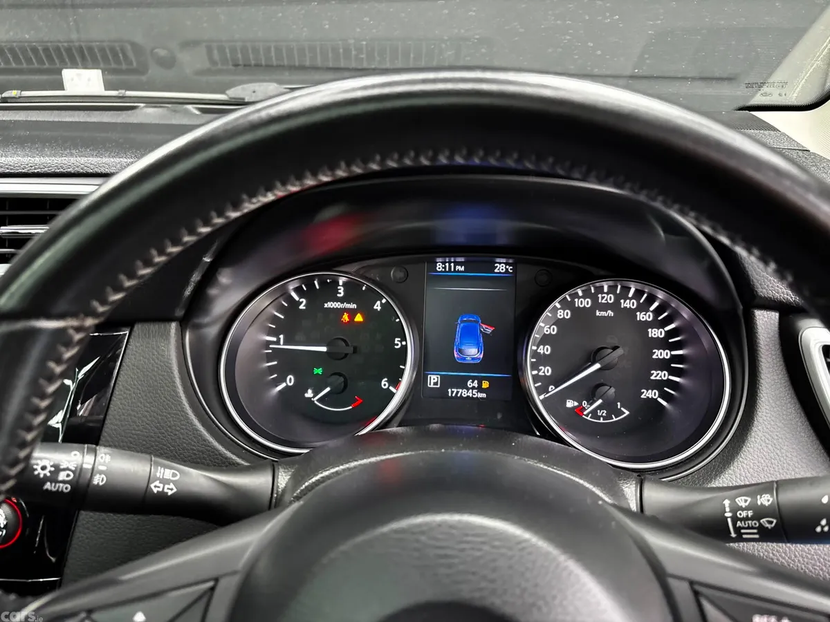 Nissan Qashqai MPV, Diesel, 2019, Blue