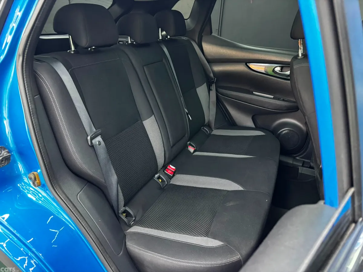 Nissan Qashqai MPV, Diesel, 2019, Blue