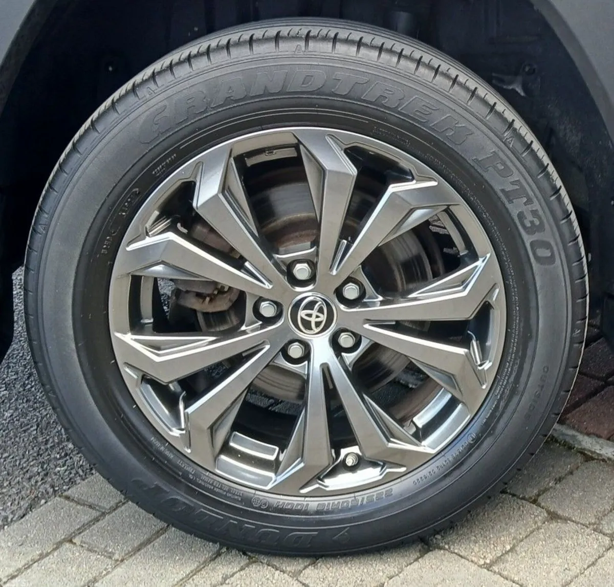 Toyota RAV4 SUV, Petrol Hybrid, 2022, Grey