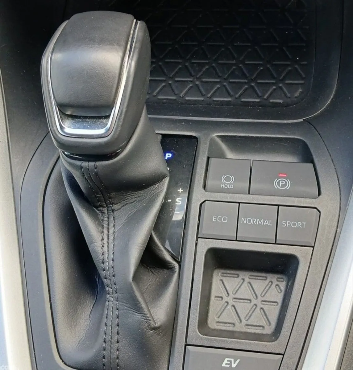 Toyota RAV4 SUV, Petrol Hybrid, 2022, Grey