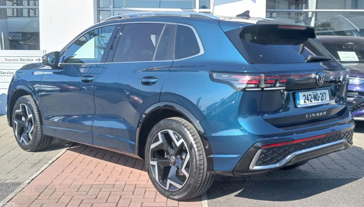 Volkswagen Tiguan SUV, Diesel, 2024, Blue