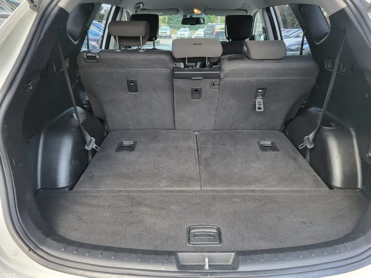 Hyundai Santa Fe SUV, Diesel, 2016, White