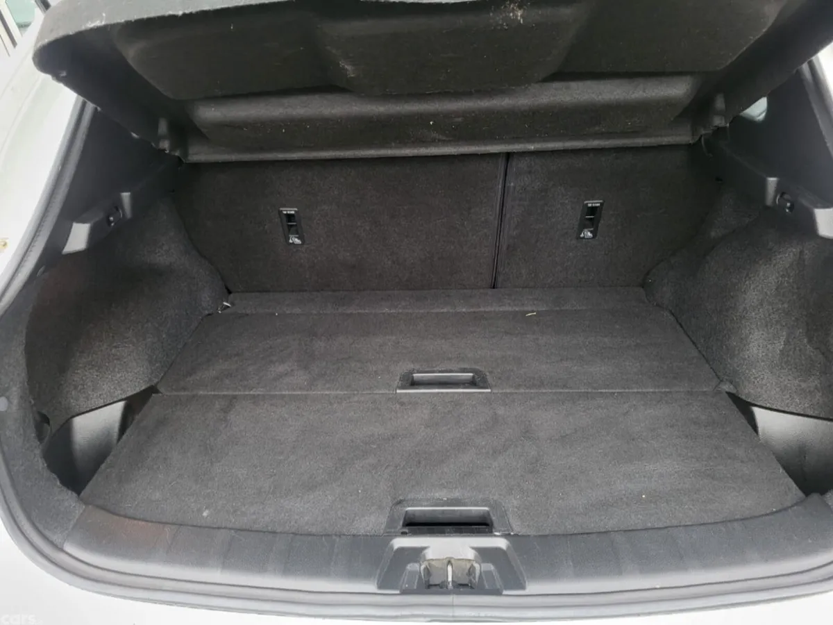 Nissan Qashqai MPV, Diesel, 2017, White