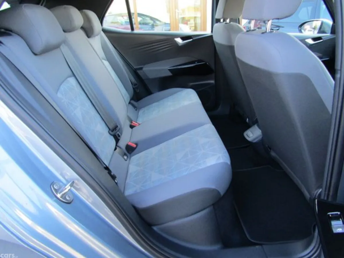 Volkswagen ID.3 Hatchback, Electric, 2021, Blue