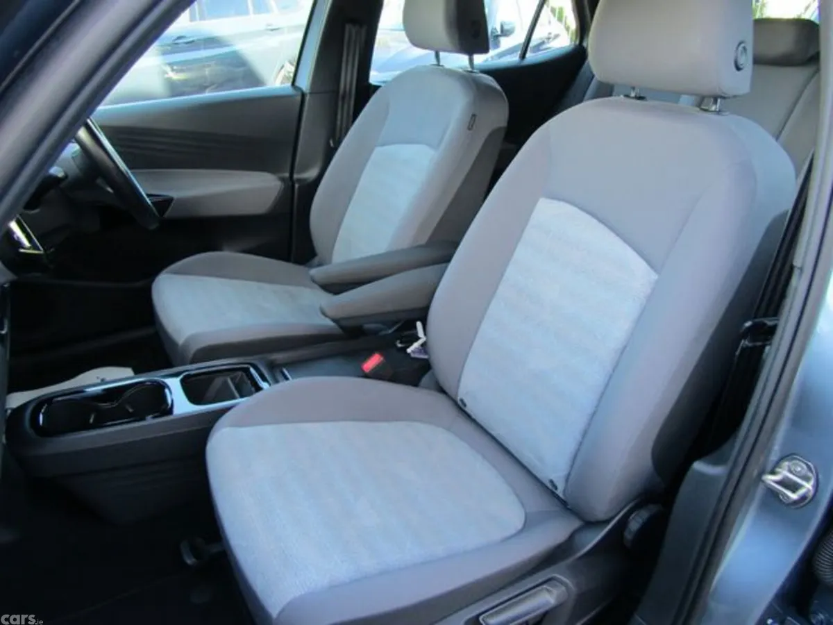 Volkswagen ID.3 Hatchback, Electric, 2021, Blue