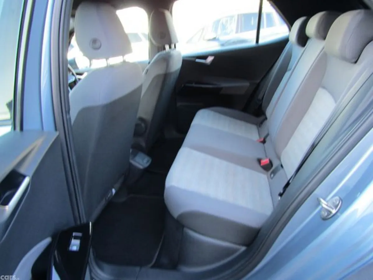 Volkswagen ID.3 Hatchback, Electric, 2021, Blue