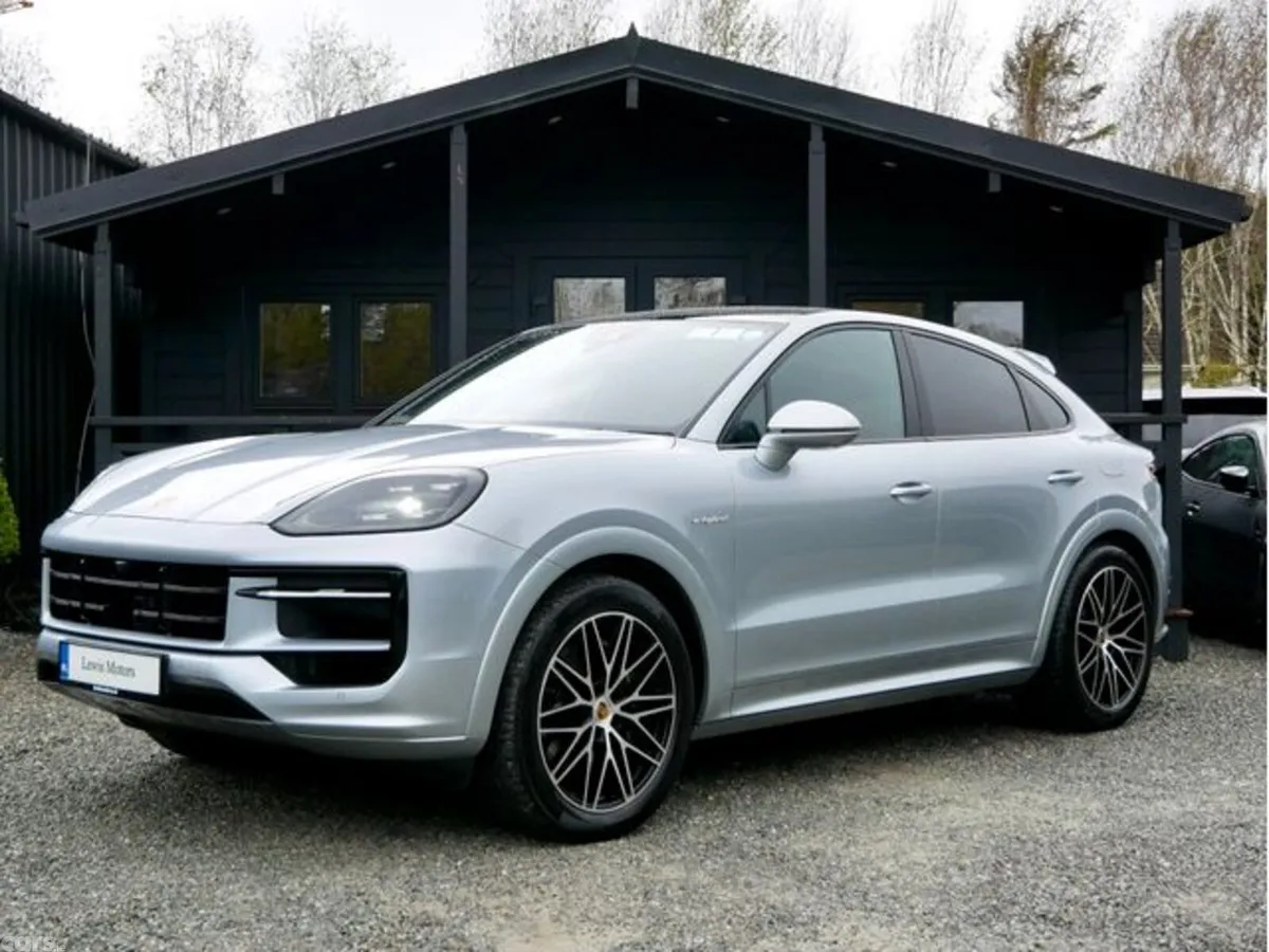 Porsche Cayenne SUV, Petrol Plug-in Hybrid, 2024, Grey