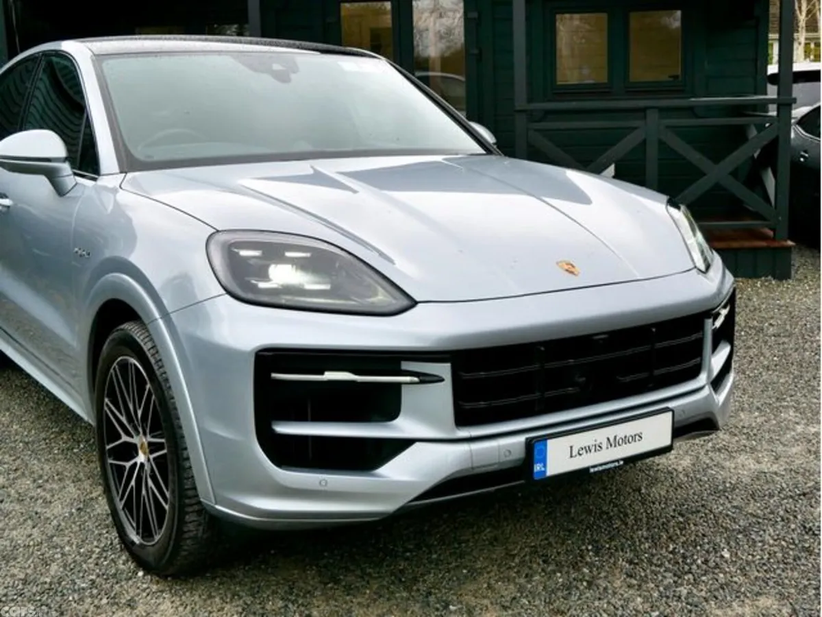 Porsche Cayenne SUV, Petrol Plug-in Hybrid, 2024, Grey
