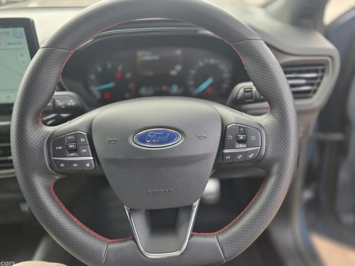 Ford Focus Hatchback, Petrol Hybrid, 2024, Blue