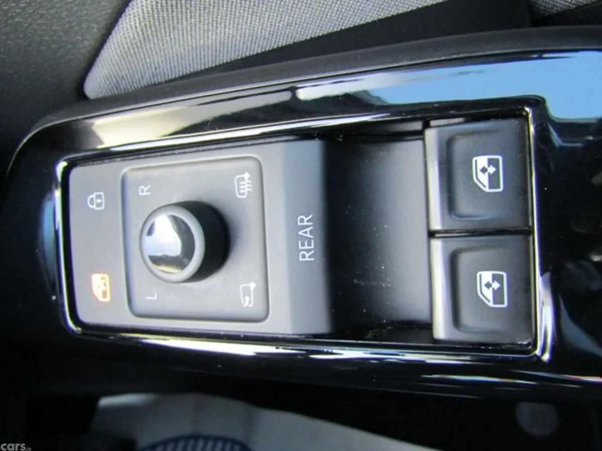 Volkswagen ID.3 Hatchback, Electric, 2021, Blue