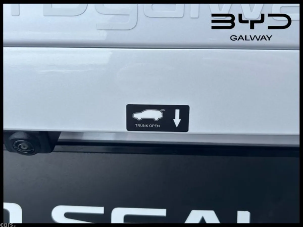 BYD SEAL U SUV, Petrol Plug-in Hybrid, 2026, White