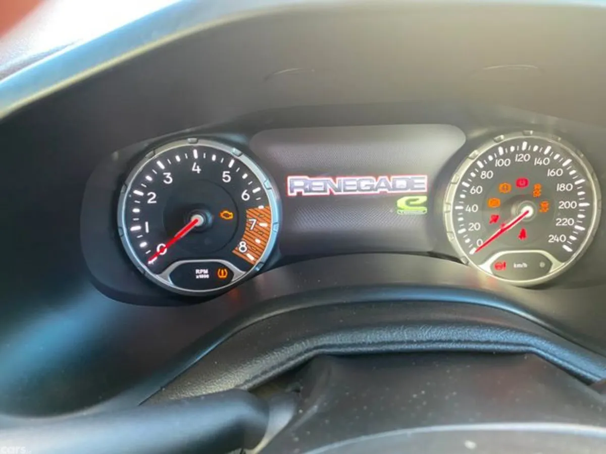 Jeep Renegade SUV, Petrol Hybrid, 2023, Grey
