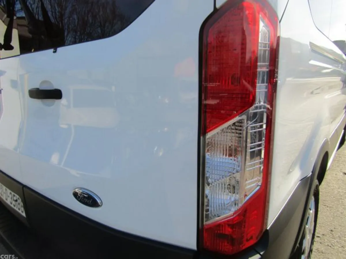 Ford Transit Minibus, Diesel, 2022, White