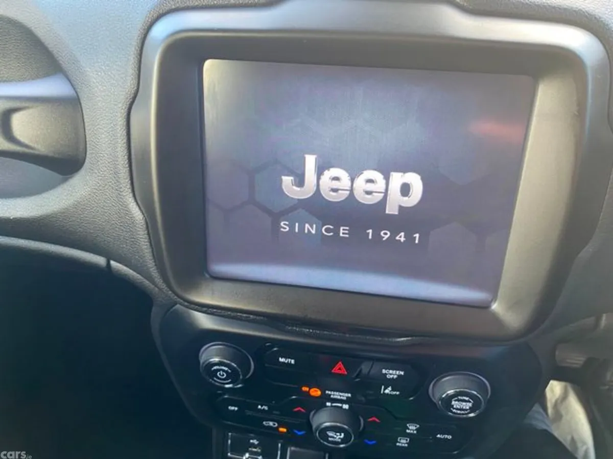 Jeep Renegade SUV, Petrol Hybrid, 2023, Grey