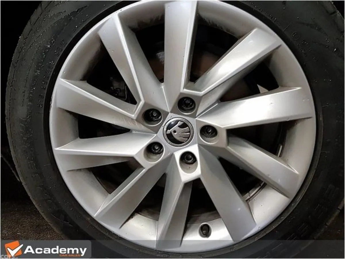 Skoda Superb Saloon, Diesel, 2023, Black