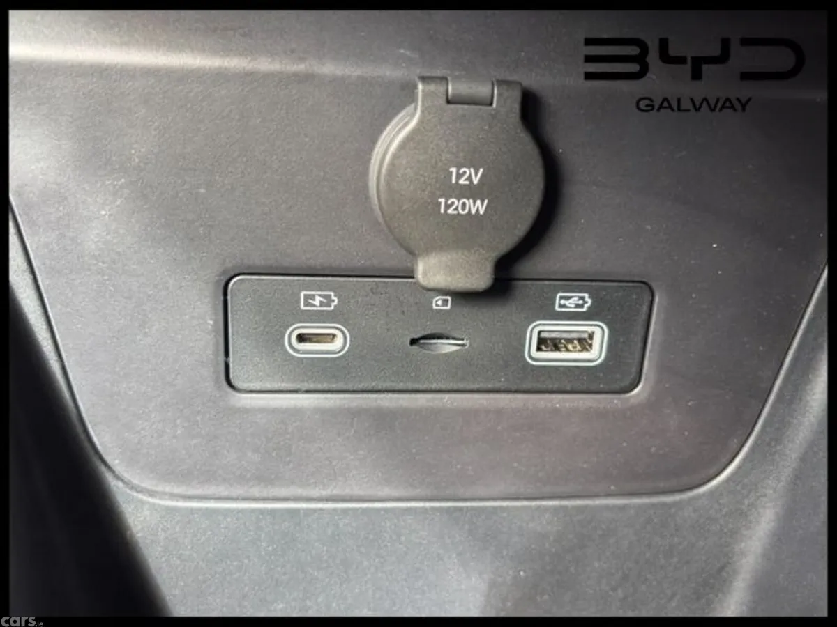 BYD DOLPHIN SURF Hatchback, Electric, 2026, Green