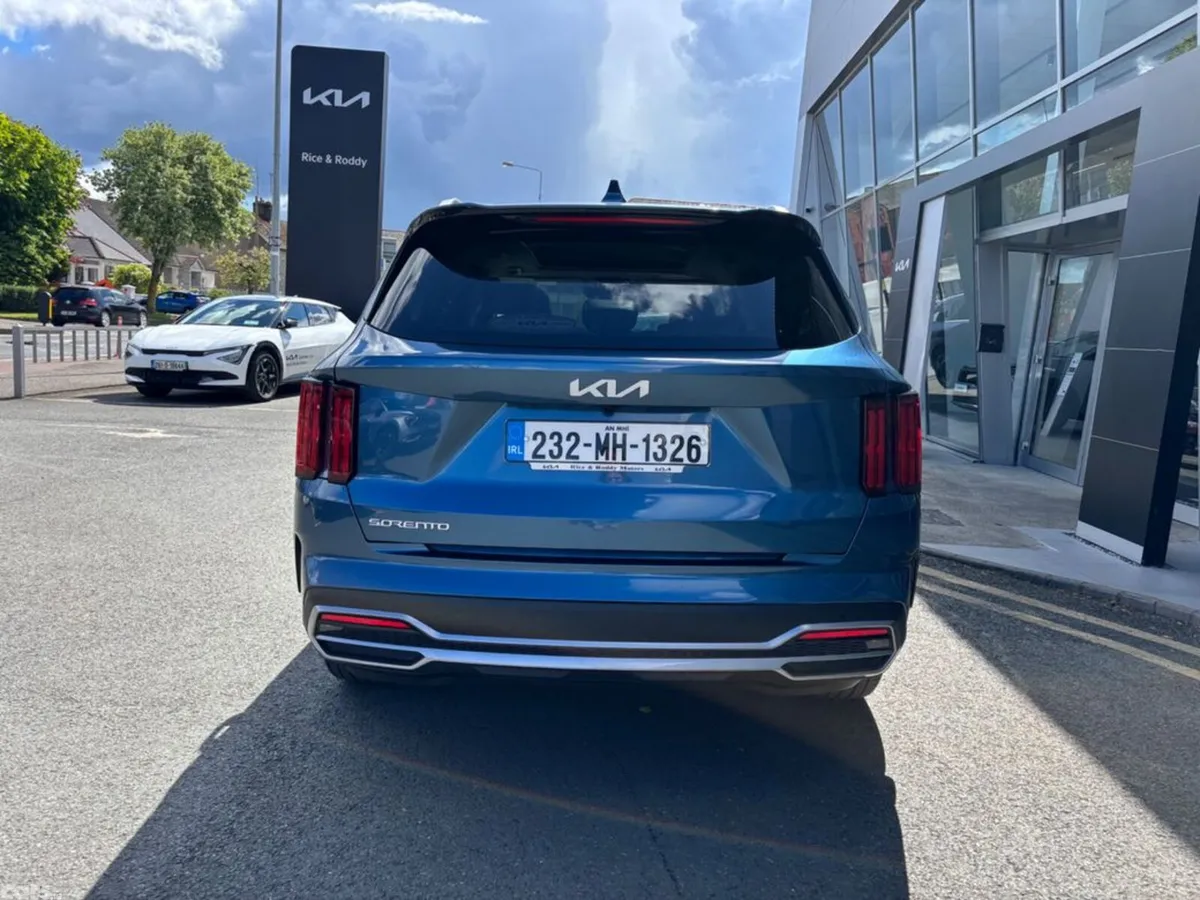 Kia Sorento MPV, Diesel, 2023, Blue