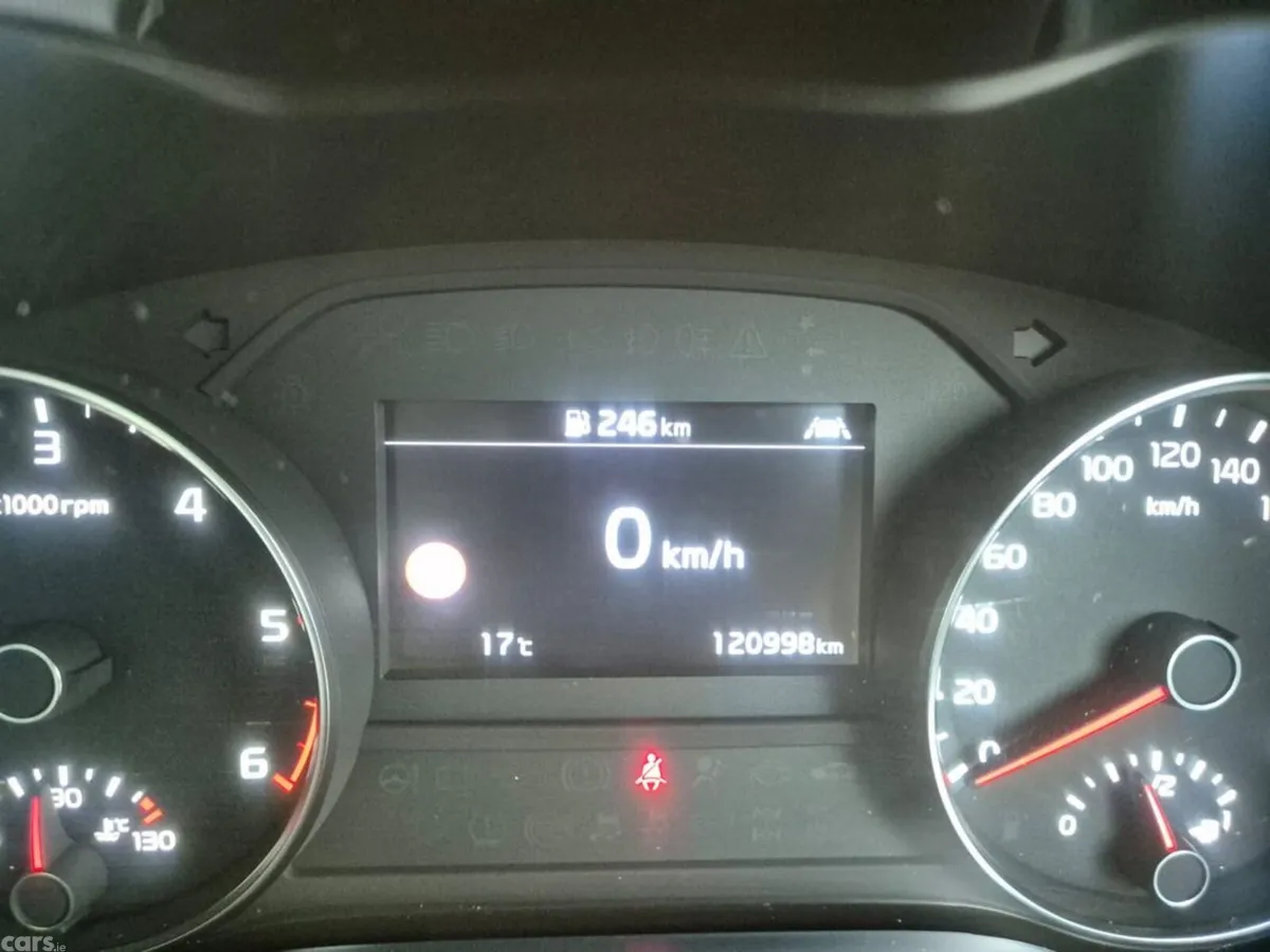 Kia Sportage MPV, Diesel Hybrid, 2021, Red