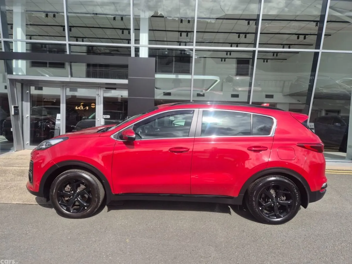 Kia Sportage MPV, Diesel Hybrid, 2021, Red