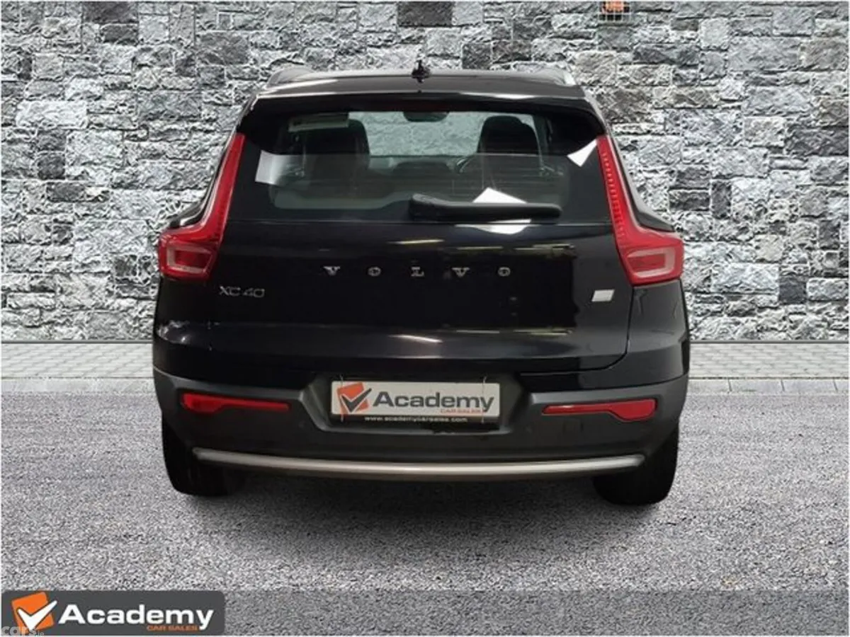 Volvo XC40 Estate, Petrol Plug-in Hybrid, 2023, Black
