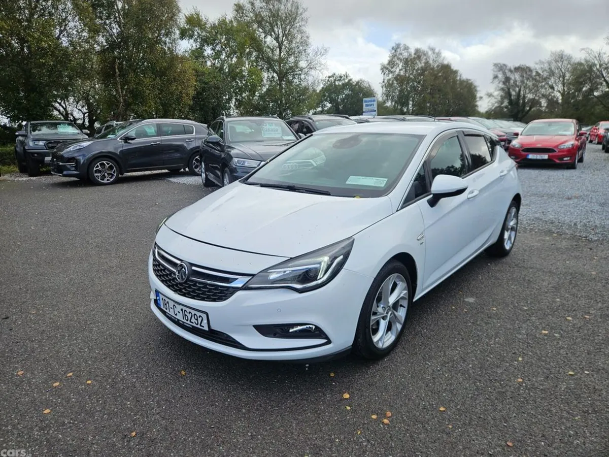 Vauxhall Astra Hatchback, Petrol, 2018, White