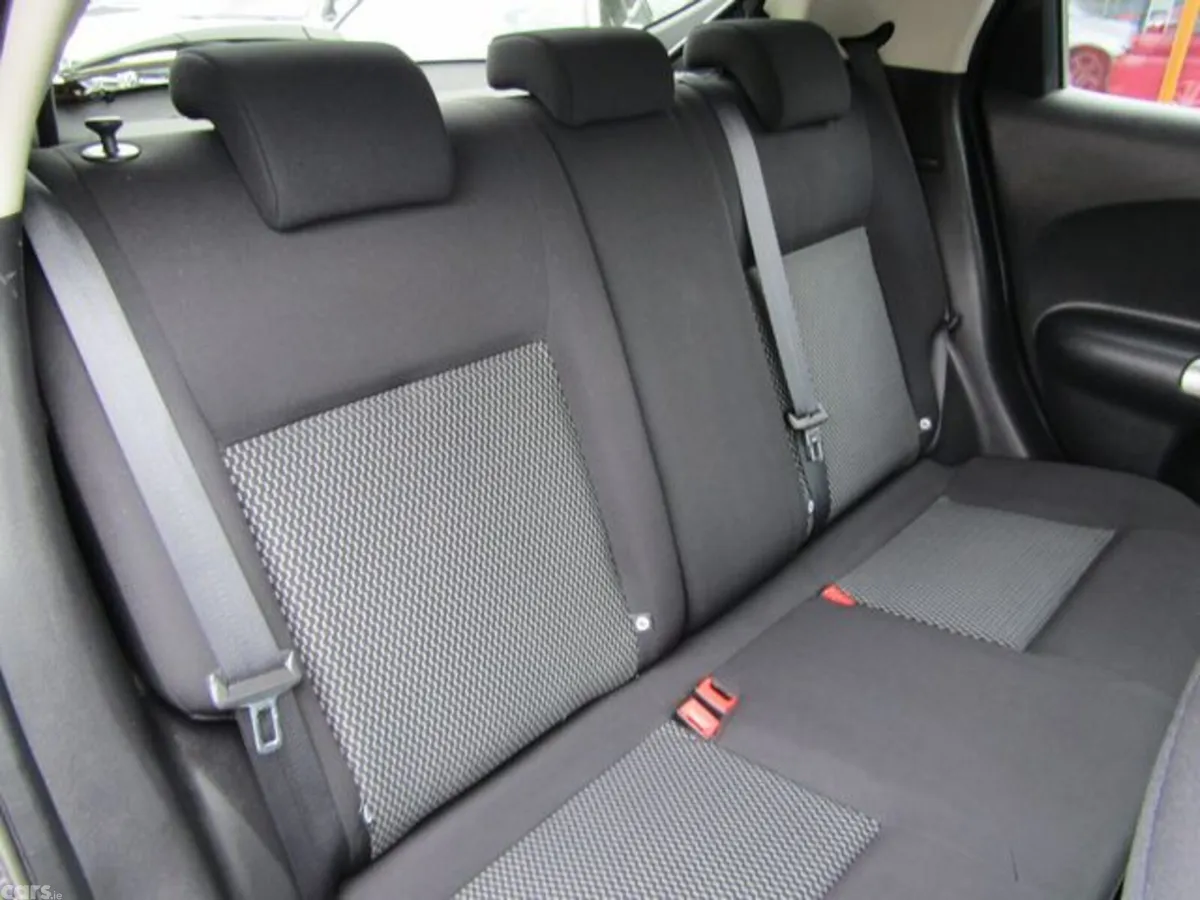 Nissan Juke Hatchback, Diesel, 2016, Black